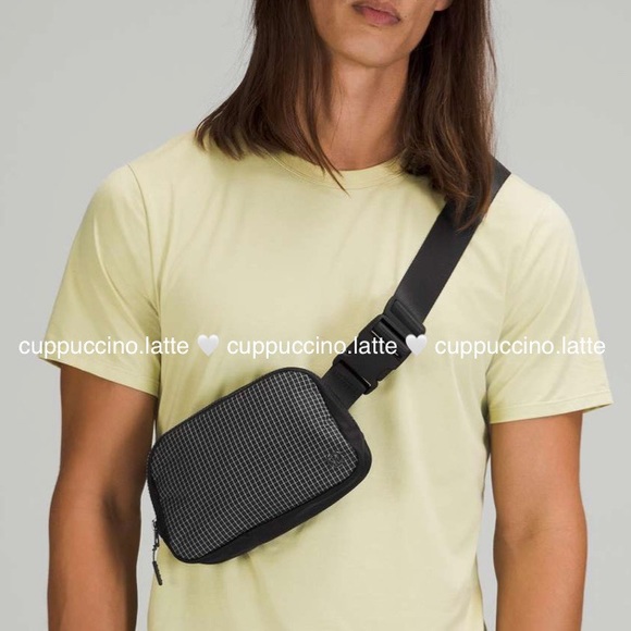 🖤NWT RARE🕸ORIGINAL Lululemon Everywhere Belt Bag in Black/White Grid Pattern - Picture 14 of 15